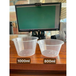 1 thùng tô nhựa 300c kèm nắp 800ml .1000ml