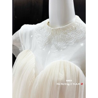 Set áo ren mix tơ trong suốt cổ sơ mi nhún bèo bồng xòe phối quần short xinh xắn cho nàng đi chơi  – BaoTrang.clothes