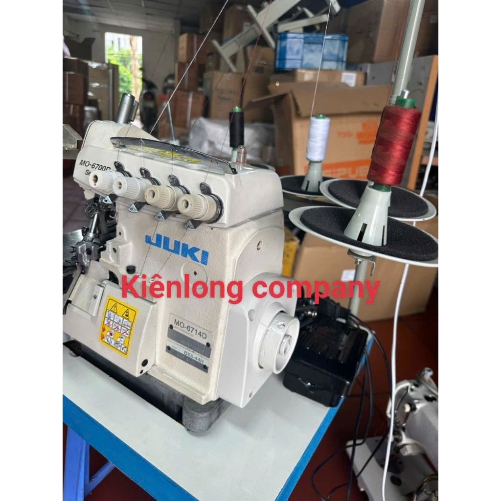 Máy vắt sổ juki chính hãng M0-6714D mô tơ nhỏ mảnh bàn