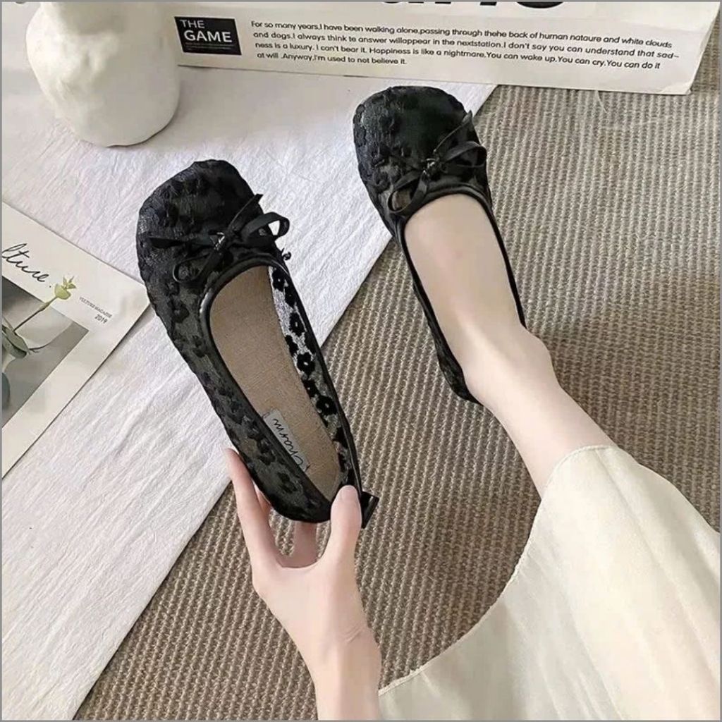 Giày Búp Bê Nữ, Giày Nữ Búp Bê Thêu Hoa Cúc Có Gắn Nơ Nhẹ Êm Style Tiểu Thư Màu Đen N37 || AnshoesDynasty