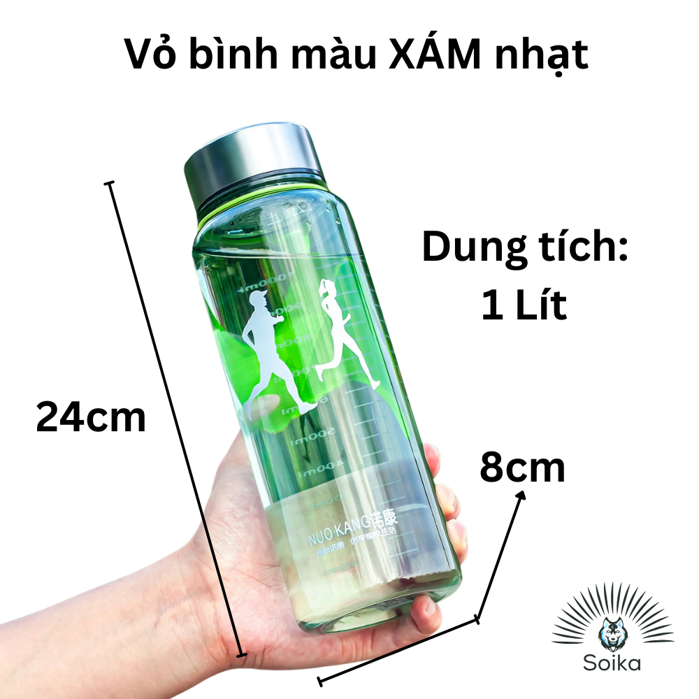 U uni sikadi va u ogriqdan qichqiradi.