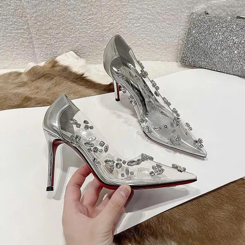 Giày Cao Gót Trong Suốt Đính Đá Charm, Giày Bít Mũi Bít Gót Gót Nhọn 9p Sang Trọng, Tôn Dáng - Cin Shoes