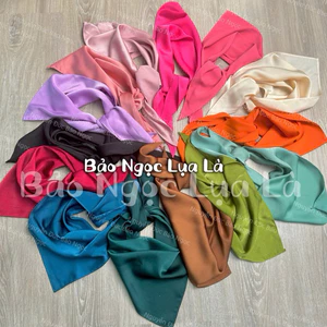 Khăn Lụa Tam Giác Cho Áo Dài, Yếm, Bà Ba Bé Gái Kích Thước 60x60