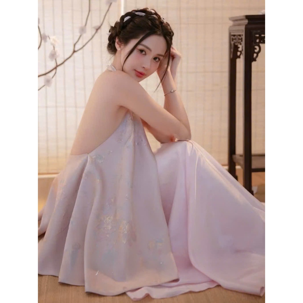 Sét Yếm Gấm Hồng Mix Chân Váy Lụa Chụp Ảnh Sen Xinh Đẹp