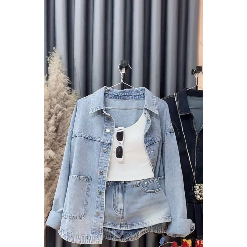 Áo khoác jeans nữ dáng thụng trơn xanh nhạt