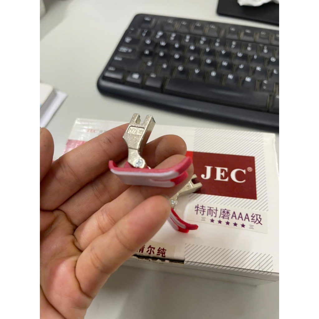 Chân Vịt Nhựa 5 Li Hãng JEC – Dùng Cho Máy May Công Nghiệp 1 Kim, Chống Nhăn Chống Trượt (Bộ 10 Cái)