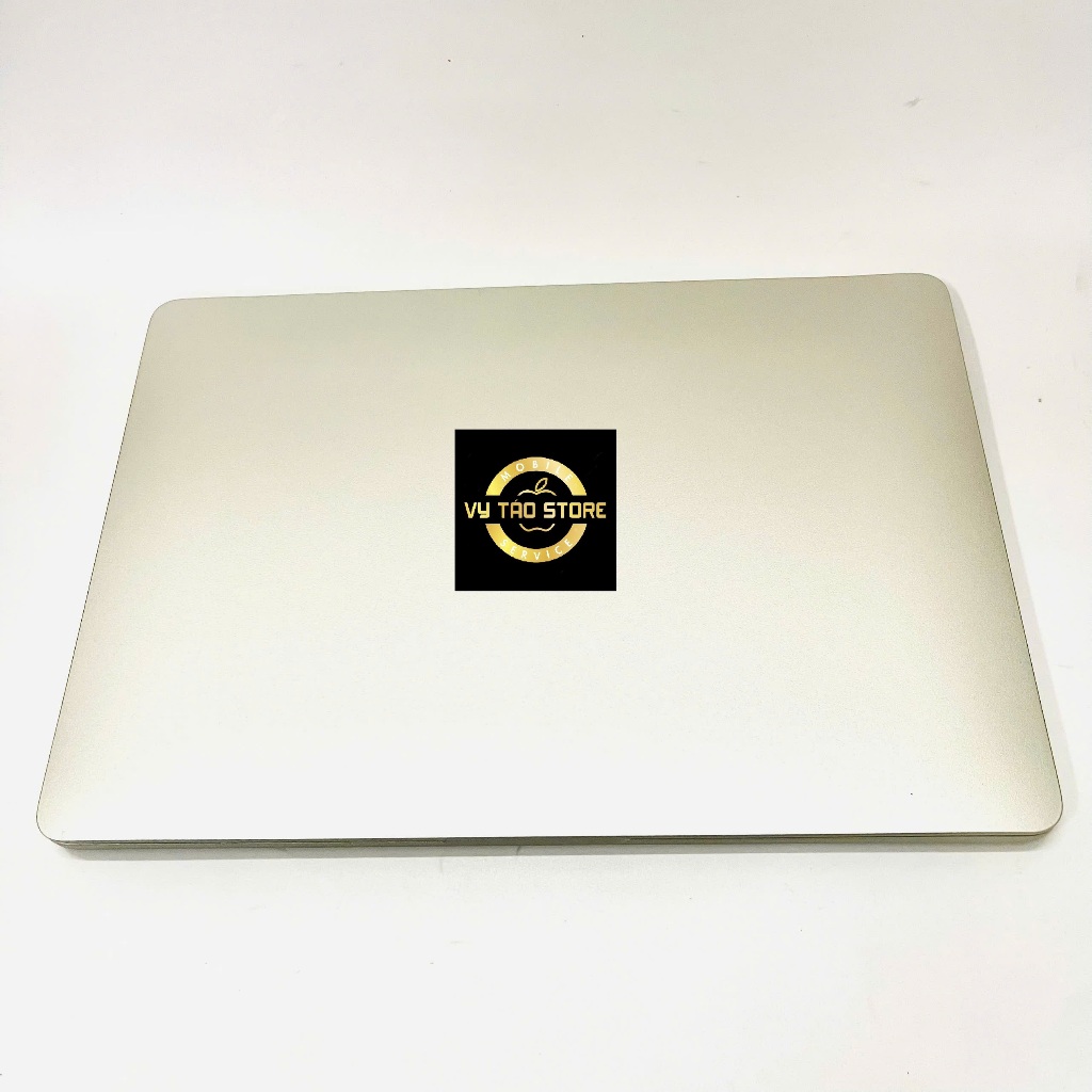 MÔ HÌNH TRƯNG BÀY, ĐẠO CỤ MÔ PHỎNG MAC BOOK 13.3INCH MÀU SILVER ( TRẮNG BẠC) CAO CẤP TỈ LỆ (1:1)