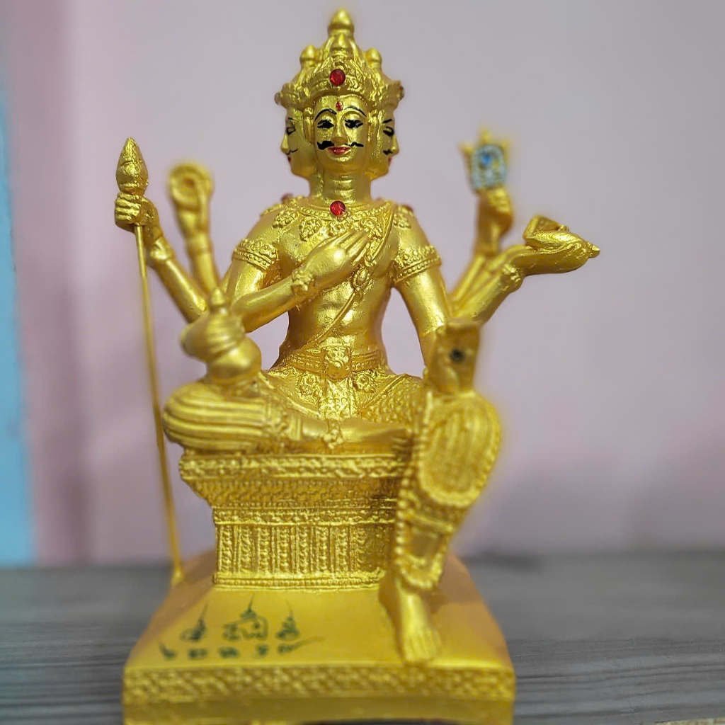 Tượng Tứ Diện Decor Cao 25Cm – Mẫu Trang Trí Sang Trọng Cho Bàn Làm Việc
