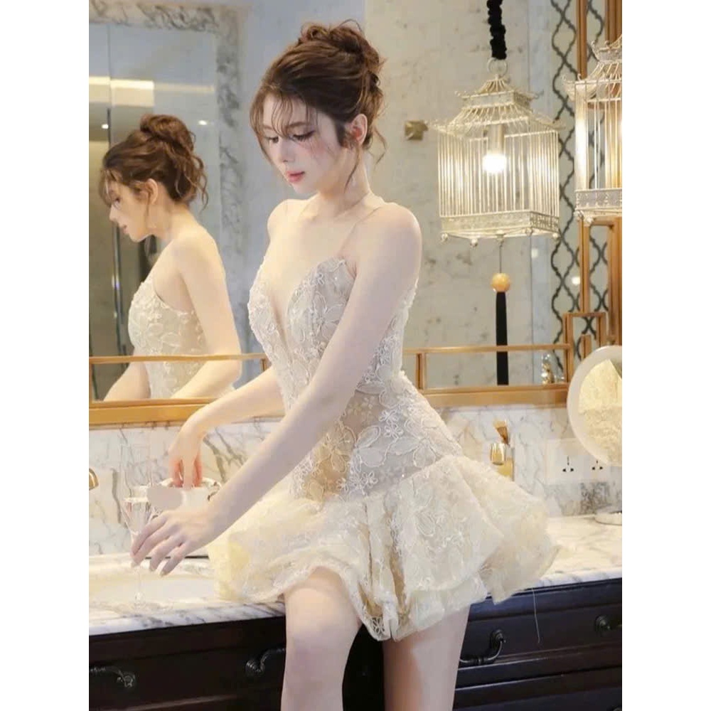 Đầm Ngắn Đuôi Cá Ren Nổi – Body Tôn Dáng, Quyến Rũ, Sang Trọng