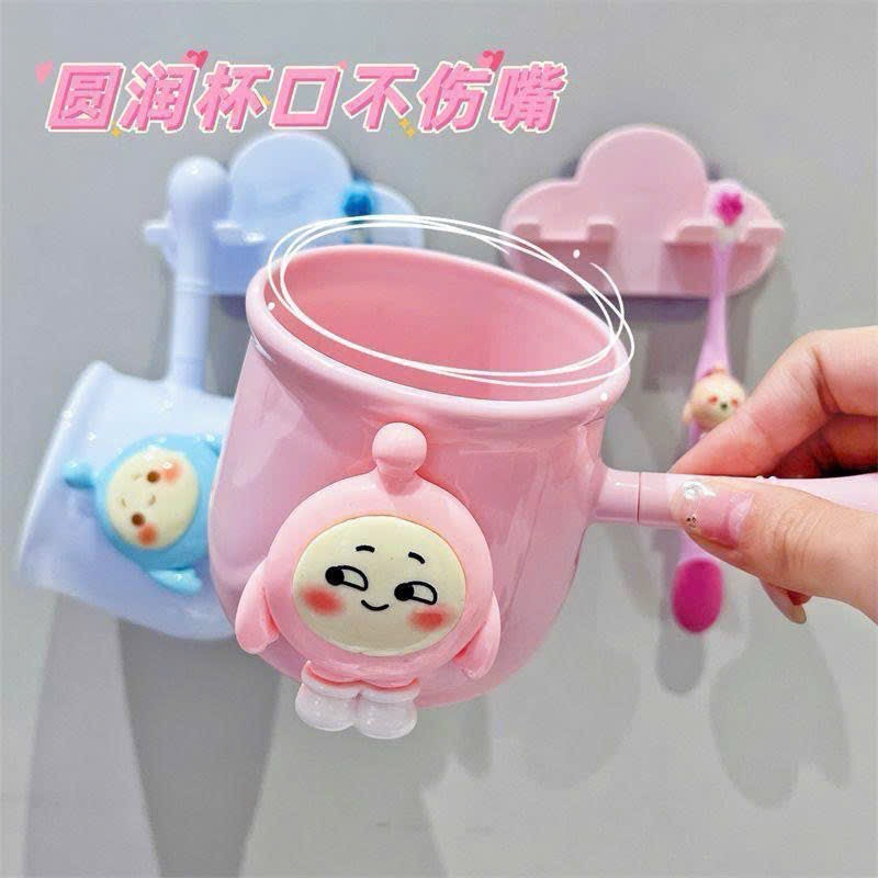 Cốc đánh răng kèm bàn chải các nhân vật hoạt hình