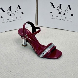 Sandal Gót 7P Bản Ngang Viền Đá MA Shoes D4764 – Sang Trọng, Tôn Dáng, Êm Chân, Dễ Phối Đồ