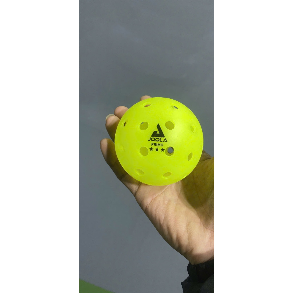 Bóng Pickleball Joola 40 lỗ tiêu chuẩn thi đấu với độ nảy ổn định và độ bền cao
