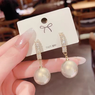 khuyên tai Ngọc trai nhân tạo
