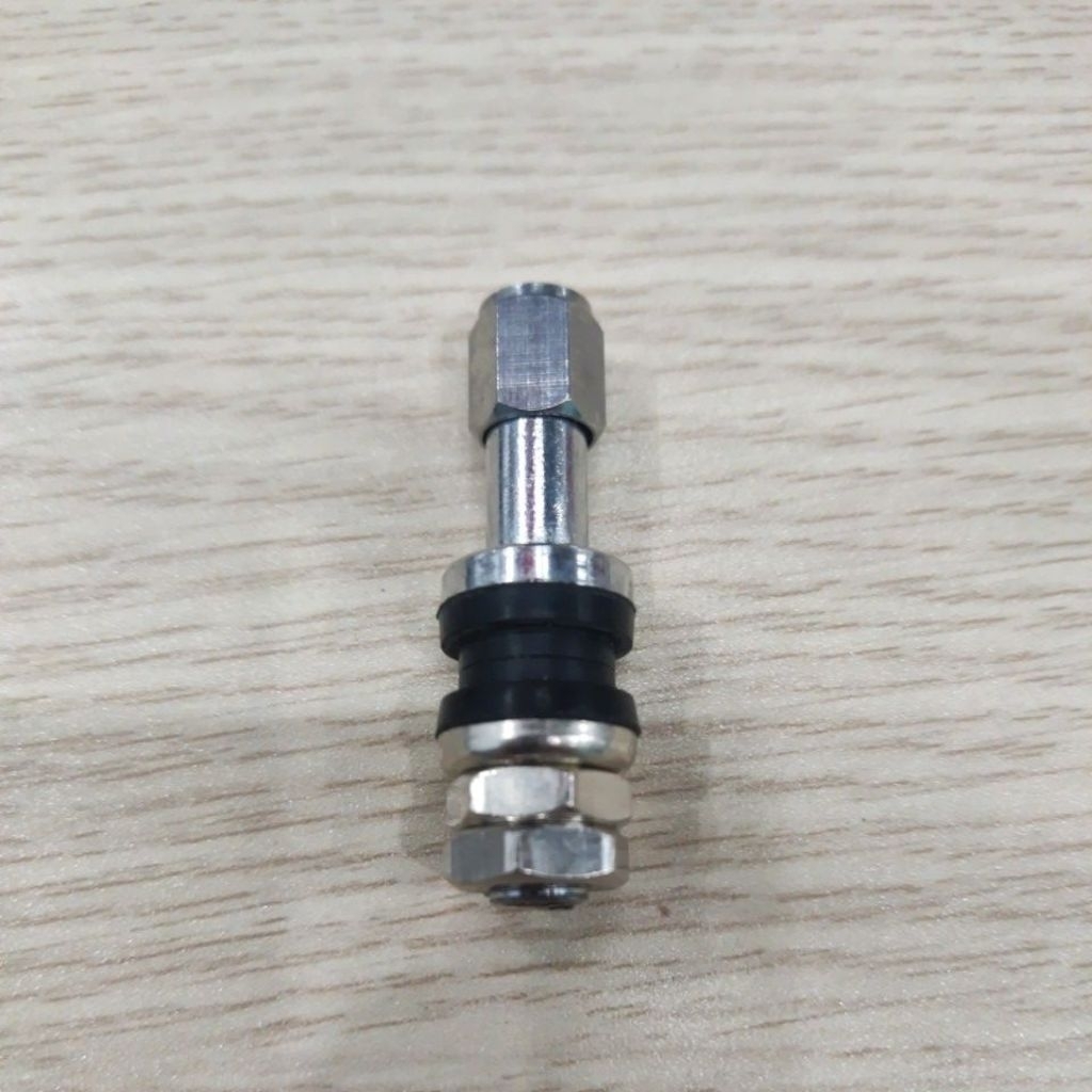 Van lốp không săm cho xe máy, xe du lịch, xe tải...