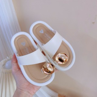 Dép Lê Xỏ Ngón Đính Charm Cao Su Mềm Êm Cho Bé Gái K244
