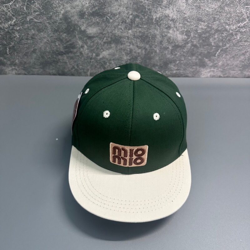 MŨ HIPHOP CHO BÉ TỪ 2-6 TUỔI PHỐI KẾT KEM THÊU CHỮ MIO CỰC ĐẸP