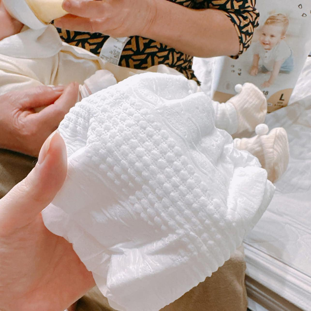 [KO QUÀ] Tã/Bỉm Honey Premium Tơ Tằm Mới, Siêu Mềm Mỏng Và Thấm Hút Đủ Size Cho Bé