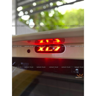 Tem dán đèn phanh Suzuki XL7 - Tem Carbon 6D cao cấp không để lại bong bóng