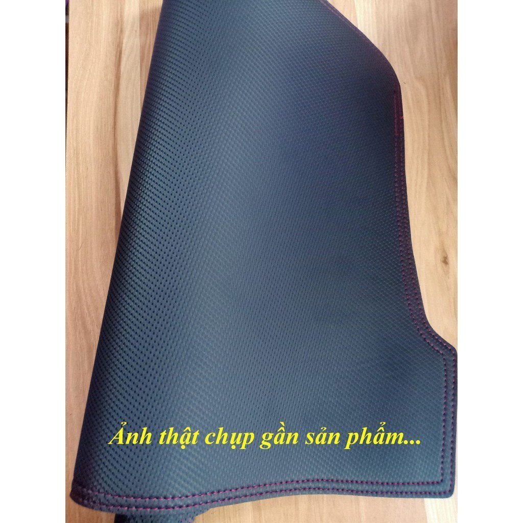 Thảm taplo xe Mitsubishi Pajero/ Pajero sport 2011 - 2022, Da carbon 3 lớp, chống nắng, chống trượt, vừa khít theo xe