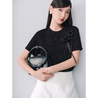 Áo thun OLV đính hoa basic nữ tính Gurnaaz phù hợp đi làm đi chơi