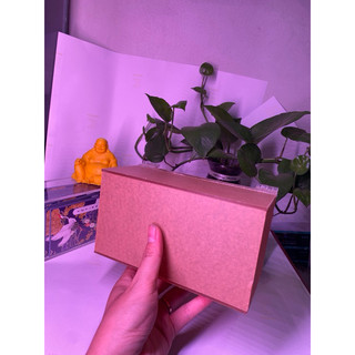 Hộp mica tiết kiệm NB 17.5x7.5x8.0cm đựng được 100 bao lì xì | san trọng cho anh chị