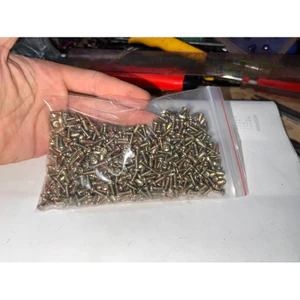 1 Bọc Ốc Thép Dài 1cm 3ly “Số lượng 1000 con”