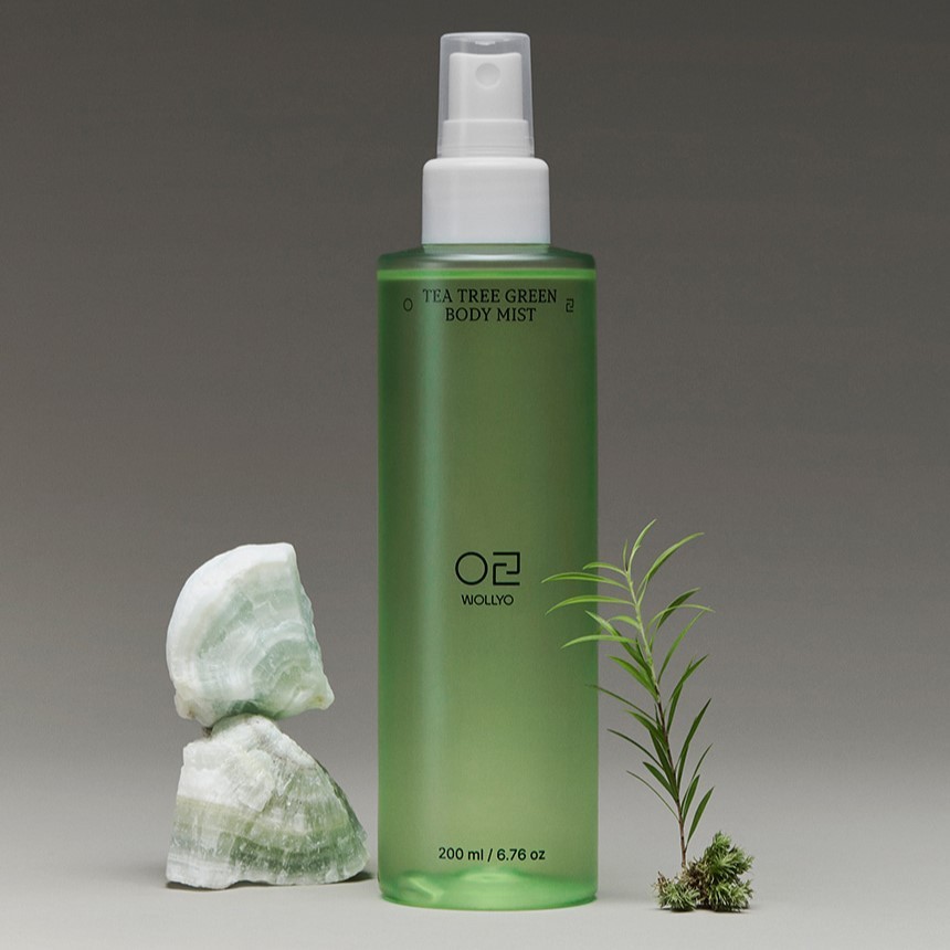 Xịt khoáng dưỡng thể cho da WOLLYO TEA TREE GREEN BODY MIST 200ml | DAMDAVN
