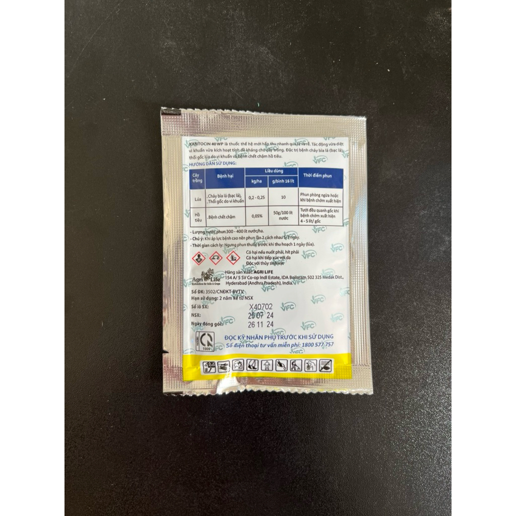 Khuẩn XANTOCIN VFC - gói 10g pha bình 16lít- Cháy bìa lá thối gốc do khuẩn