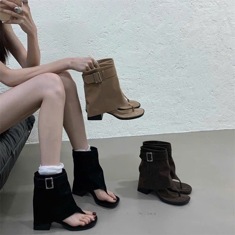 (Sẵn đen 40) Dép Sandal Cao Bồi Mũi Kẹp Cổ Ngắn Đế Tăng Chiều Cao Sang Chảnh 2025