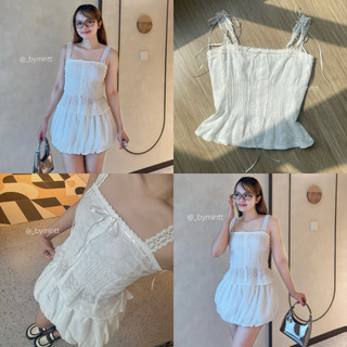 LACCI TOP | Áo hai dây phối ren phong cách cổ điển, nữ tính | Bymintt