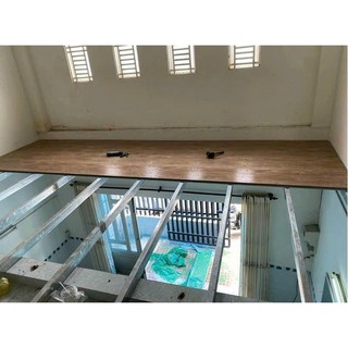 Sàn chịu lực Dài 3m nhựa pvc siêu cứng giả gỗ Tấm Dài 2m9 vận chuyển cắt đôi còn 1m45
