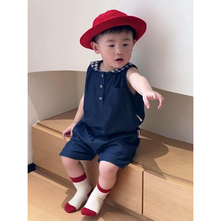 Set áo sát nách + quần short gắn đuôi bông len cho bé