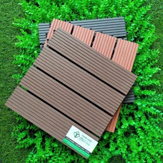 Vỉ Sàn Gỗ Nhựa Composite Lót Sàn Ban Công Kích Thước: 30cm*30cm dày 2.2cm.