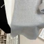 Áo phông cổ tim nữ trơn unisex chất liệu vải cotton thấm hút mồ hôi