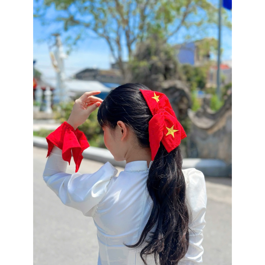 Scrunchie vuông hàng đẹp, phụ kiện buộc tóc cờ đỏ sao vàng ngôi sao thêu, phối khăn cờ đỏ sao vàng