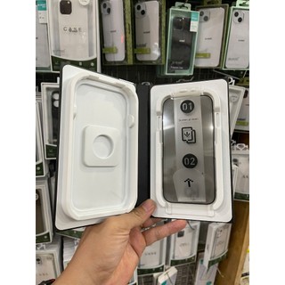 KÍNH CAO CẤP CHO IPHONE 16PRO VÀ 16PROMAX KÈM KHUNG MAGICBOX SIÊU DỄ DÁN