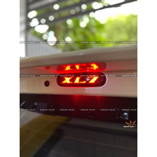 Tem dán đèn phanh Suzuki XL7 - Tem Carbon 6D cao cấp không để lại bong bóng