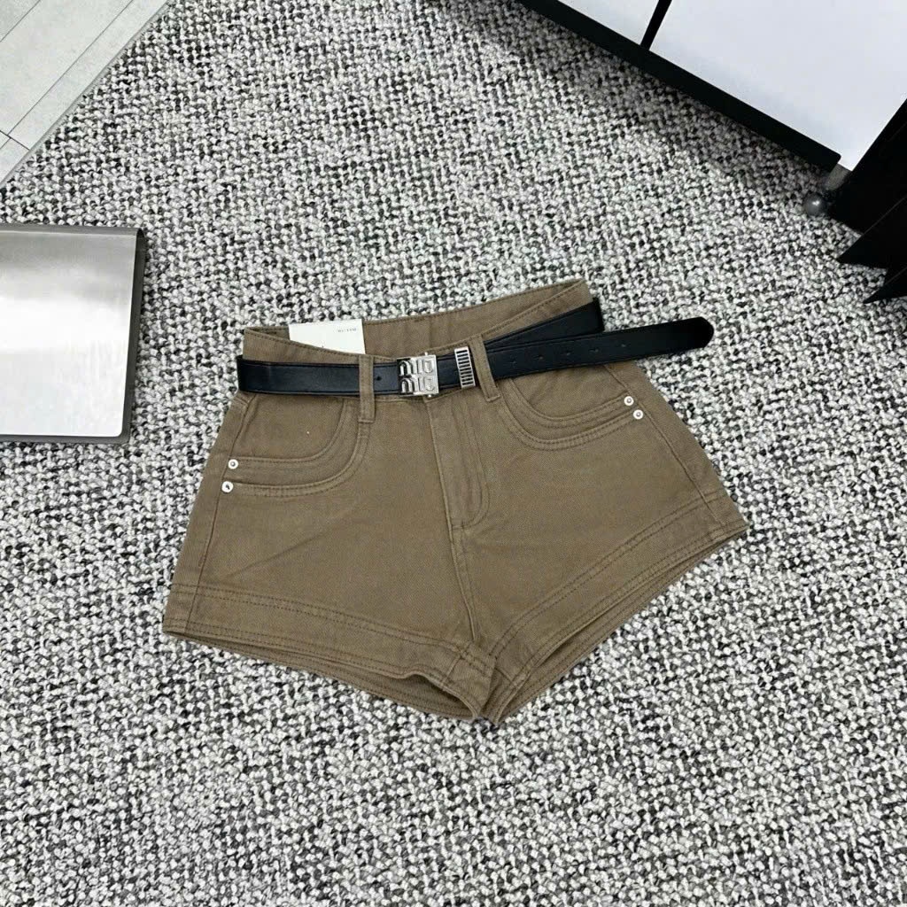 Quần Short Can Gấu Vải Jean Dày Dặn Mới Về Cho Chị Em