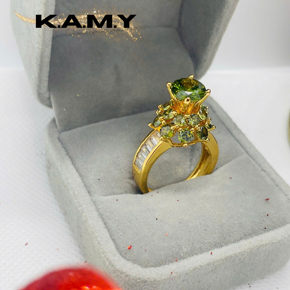 Nhẫn nữ hoa đá xanh sang trọng, thiết kế đính đá tầng – phong cách nổi bật thời trang phụ kiện nữ
