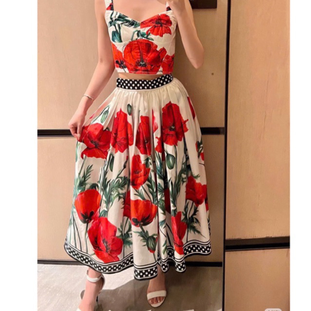 set áo trễ vai và váy dài hoa đỏ xinh 🌺