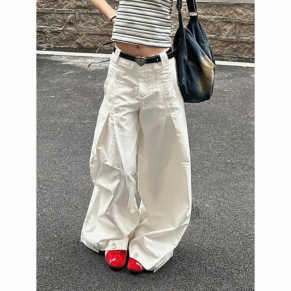 (SẴN)Quần kaki ống rộng màu trắng trơn xếp li phía trước cạp trễ QKK008 - Tiktik