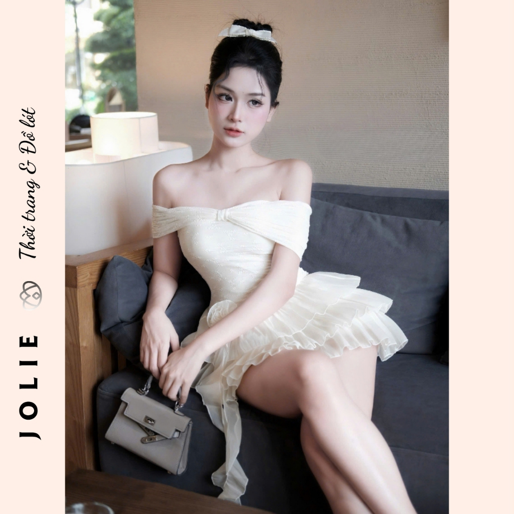 Đầm Xòe Ngắn Trễ Vai Phối Bèo Tầng và Hoa 3D