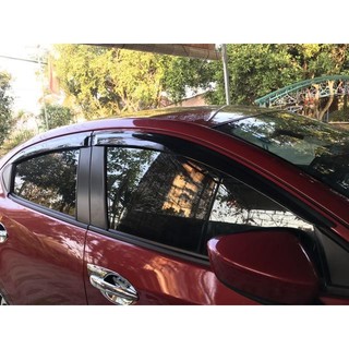 Vè che mưa xe Mazda 2 đời 2015 - HIỆN NAY - nhựa  ĐEN Thái cao cấp, sang trọng