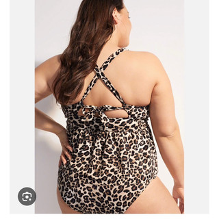 Áo Tankini kín đáo, che bụng, có đệm ngực hoạ tiết báo cá tính, vải 2 lớp mềm mịn hàng VNXK cao cấp