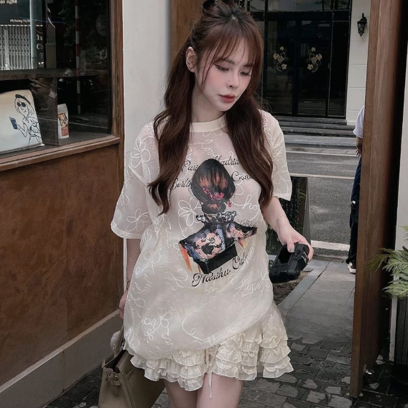 Set đồ nữ mùa hè áo thun in hình cô gái mix chân váy voan tầng trắng, set chân váy ngắn xếp ly tiểu thư HCOM26339