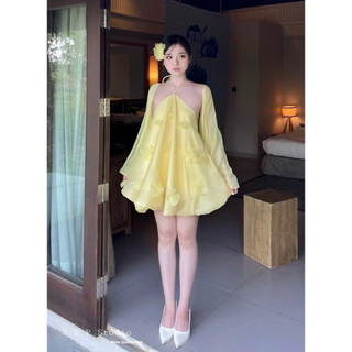 Set váy yếm dáng bí đính hoa + khoác tơ kèm kẹp tóc hoa + quần bảo hộ