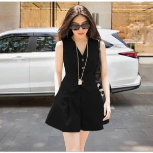 Set Nữ GILE NGẮN Full Áo LÓT LỤA Thân Trước Kèm Quần GÀI NÚT Cực Đẹp NEWTREND