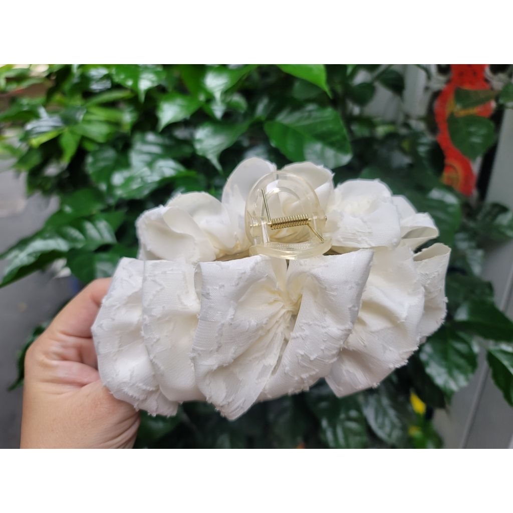 Trắng von vân nổi