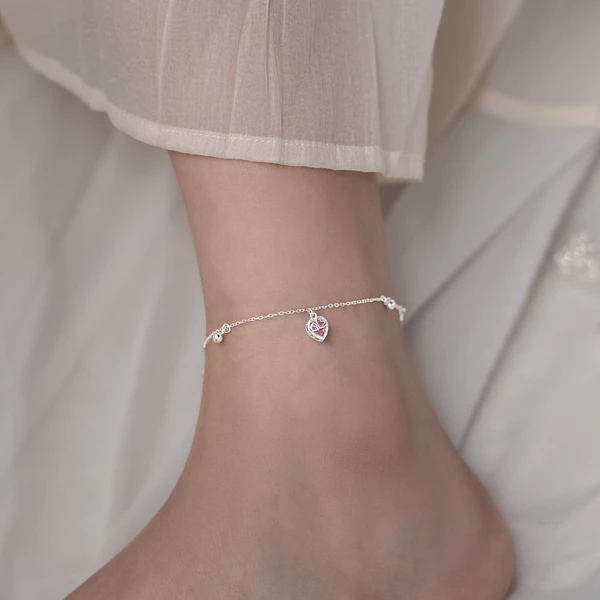 Lắc chân bạc nơ hồng Daisy Asimi Daisy Róse LC14 - đeo trên mẫu