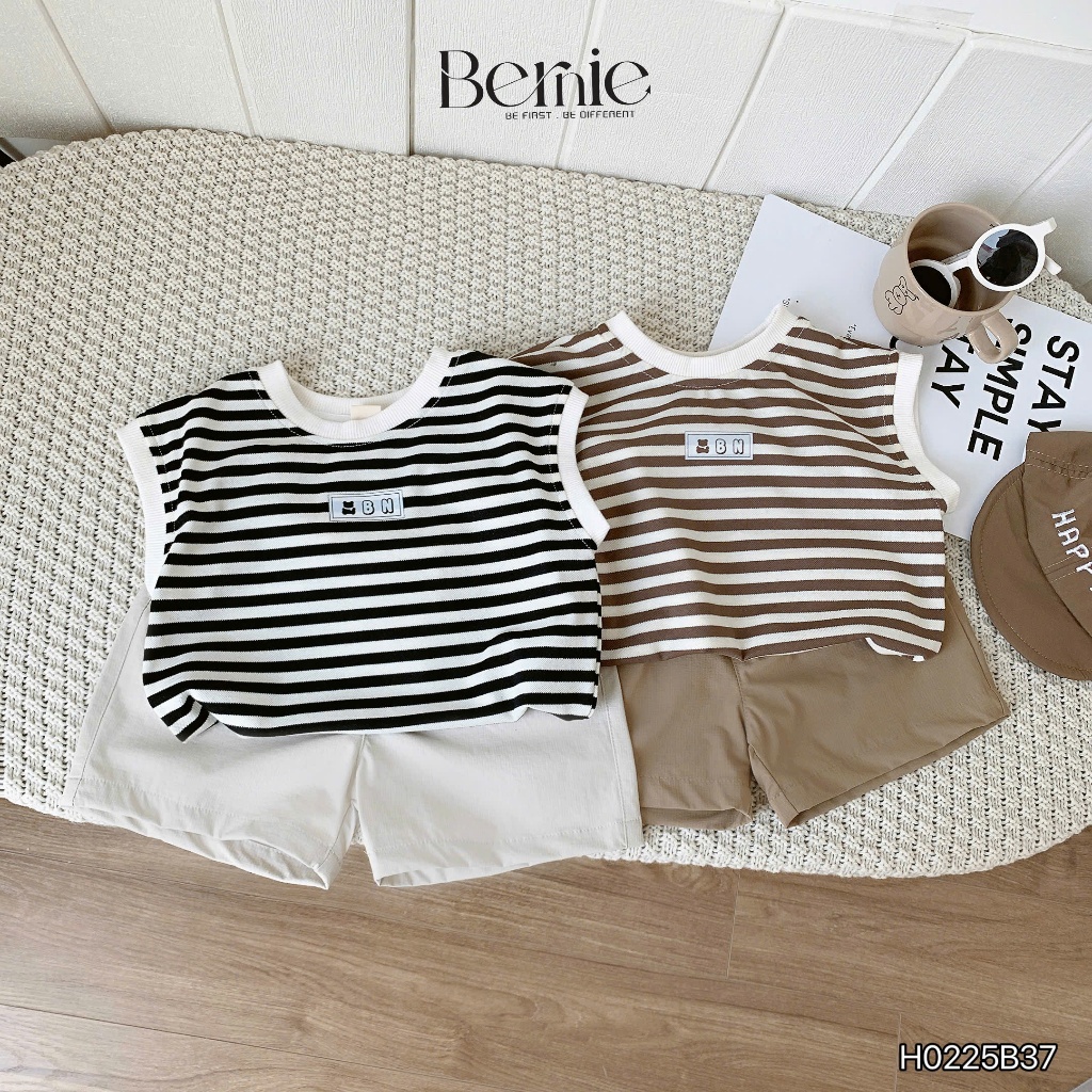 Set bộ bé trai tanktop kẻ ngang đính tag cá tính cho bé trai, bộ áo polo, quần gió nhẹ cá tính